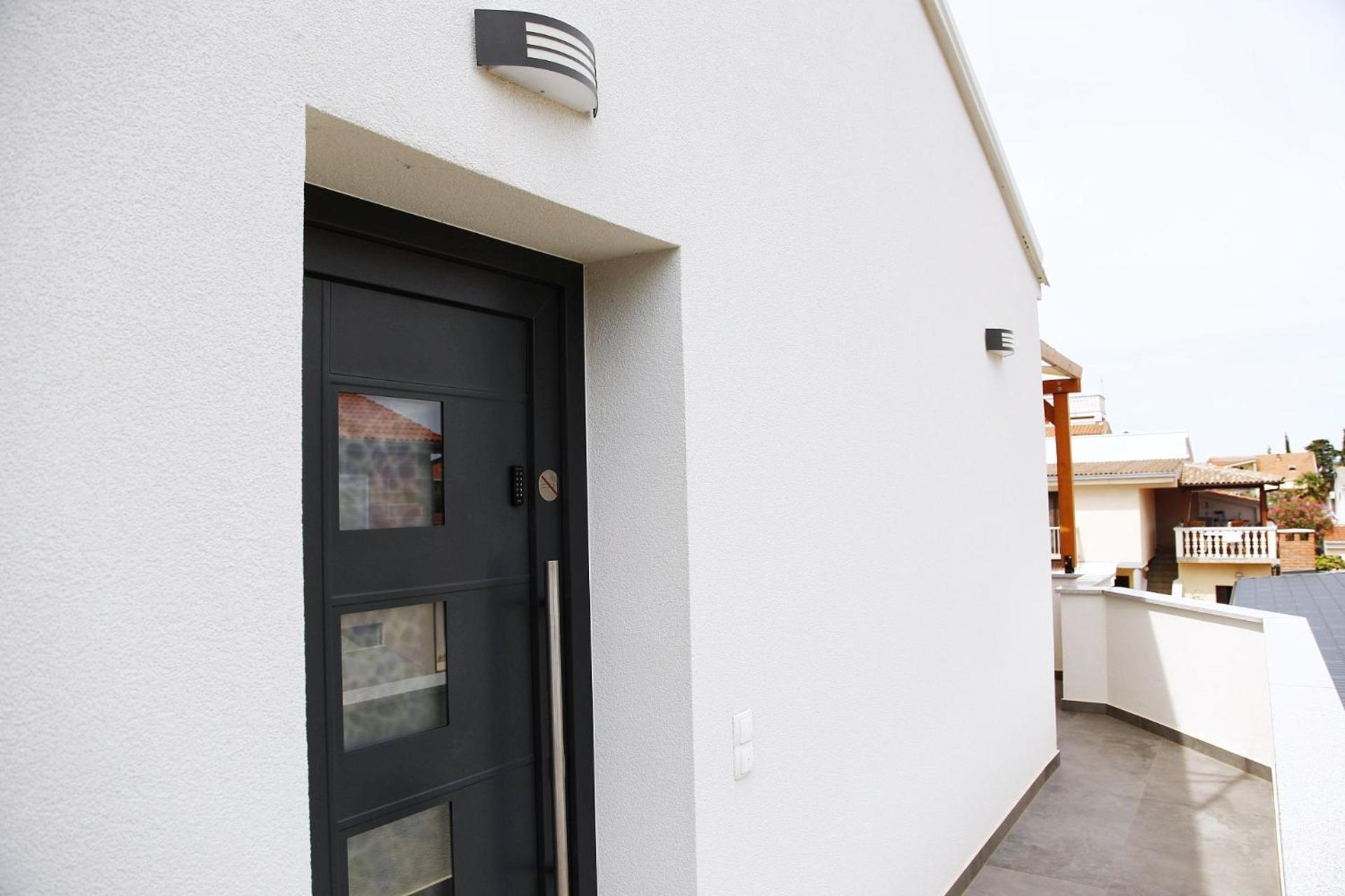 Apartment Zaza - Home & Style - King Bed, Modern, Parking Privlaka  Exterior foto